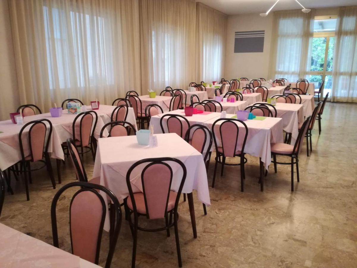 Hotel Serafini 리미니 외부 사진